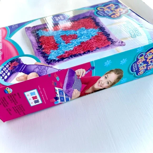 NEW Plush Craft Personalizable Purple Pillow Art Kit Create Any Letter Pink Blue - Picture 3 of 11